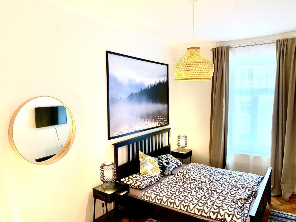 Urban City Retreat - By Nahuen Suites Graz Buitenkant foto