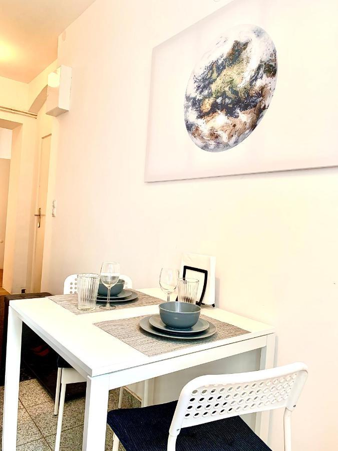 Urban City Retreat - By Nahuen Suites Graz Buitenkant foto